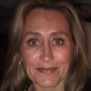 Meet your Posher, Rene